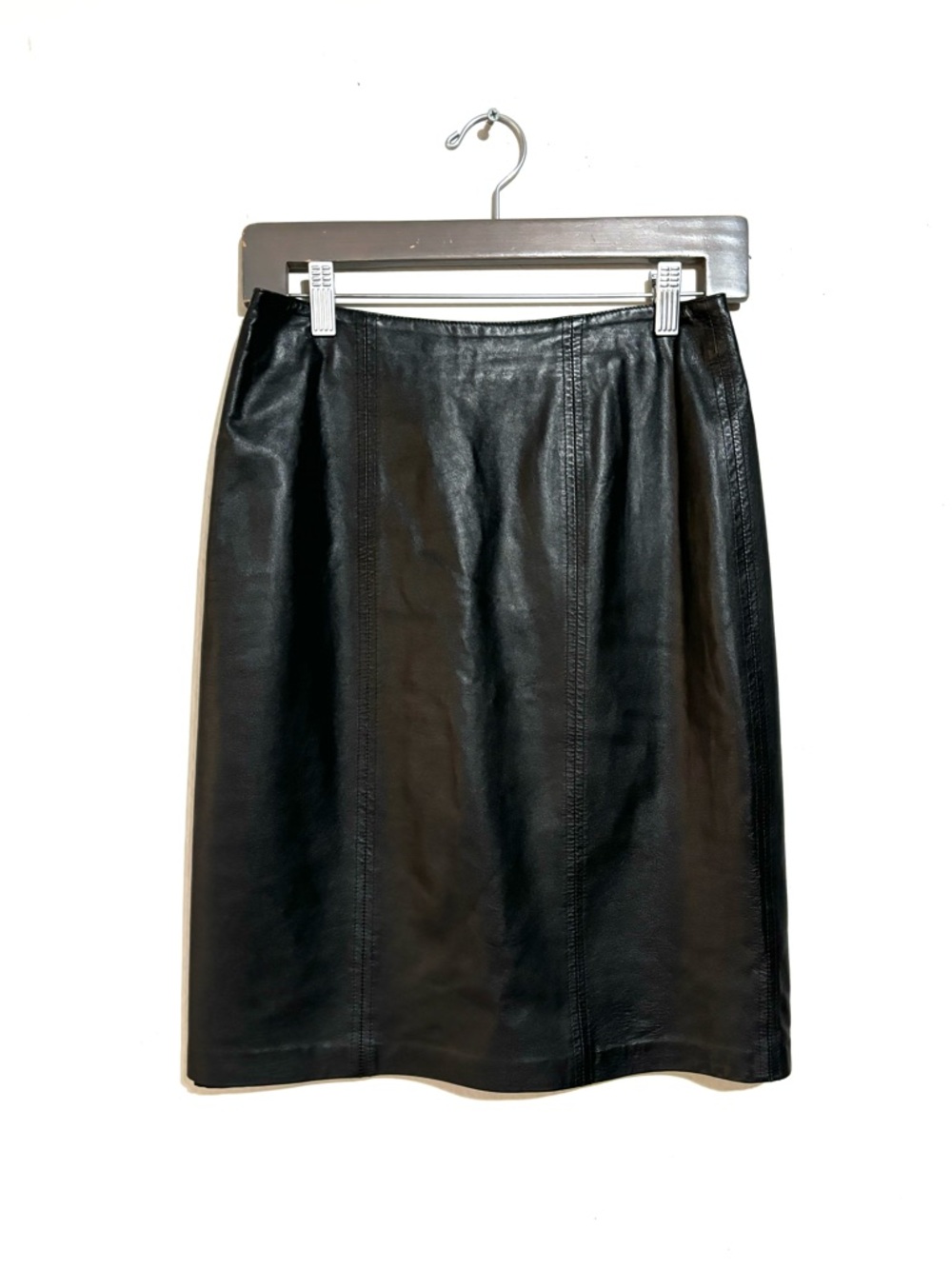 vitg 80s black leather pencil skirt by Ruth Wagner thin genuine leather size 8